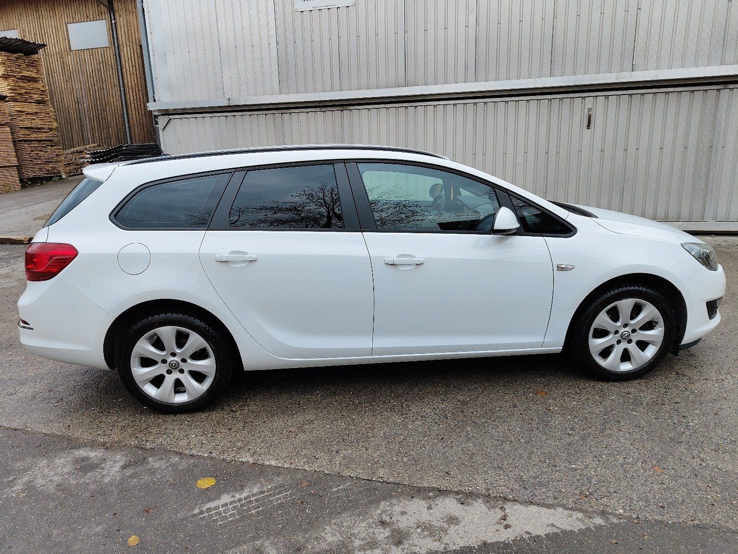 Automobili: Opel Astra J – Usato da Dozwil venduto da bol_7qml