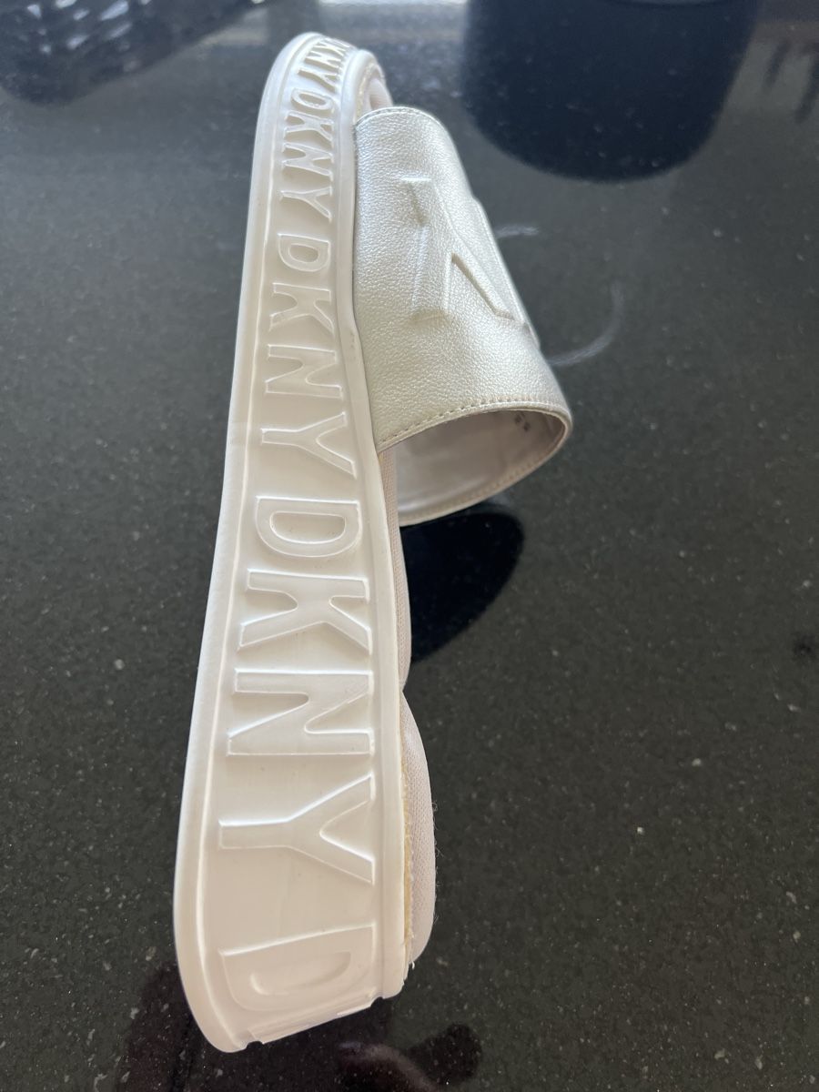 DKNY Scarpe da donna: Pantolette DKNY Grösse 38.5 – Nuovo (secondo la descrizione) da Zuchwil venduto da engel2303 1