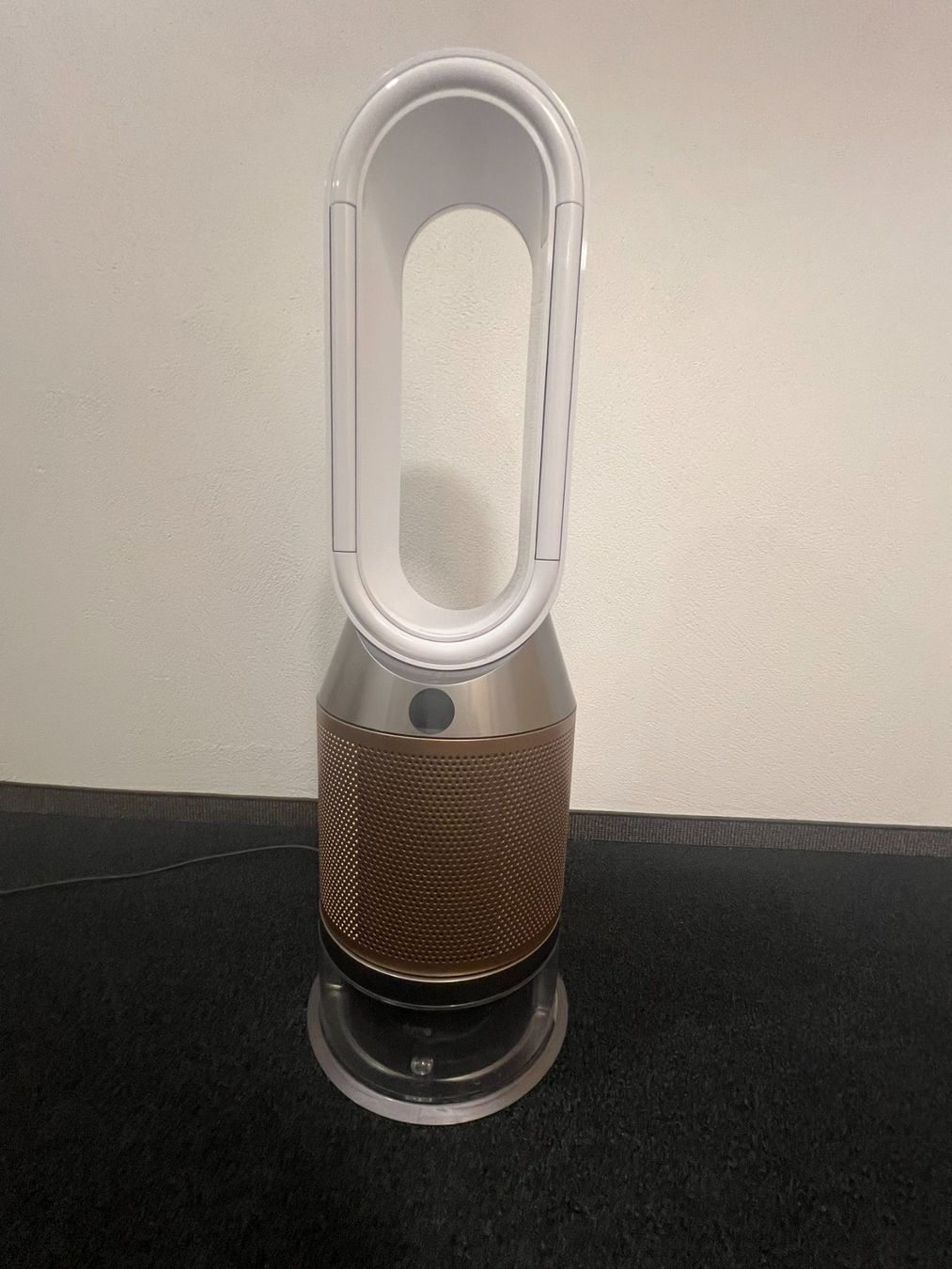 Dyson Purificateurs d'air: Dyson Purifier Humidify+Cool PH2 De-NOx PH05 – D'occasion à Klosters par jasmin-91