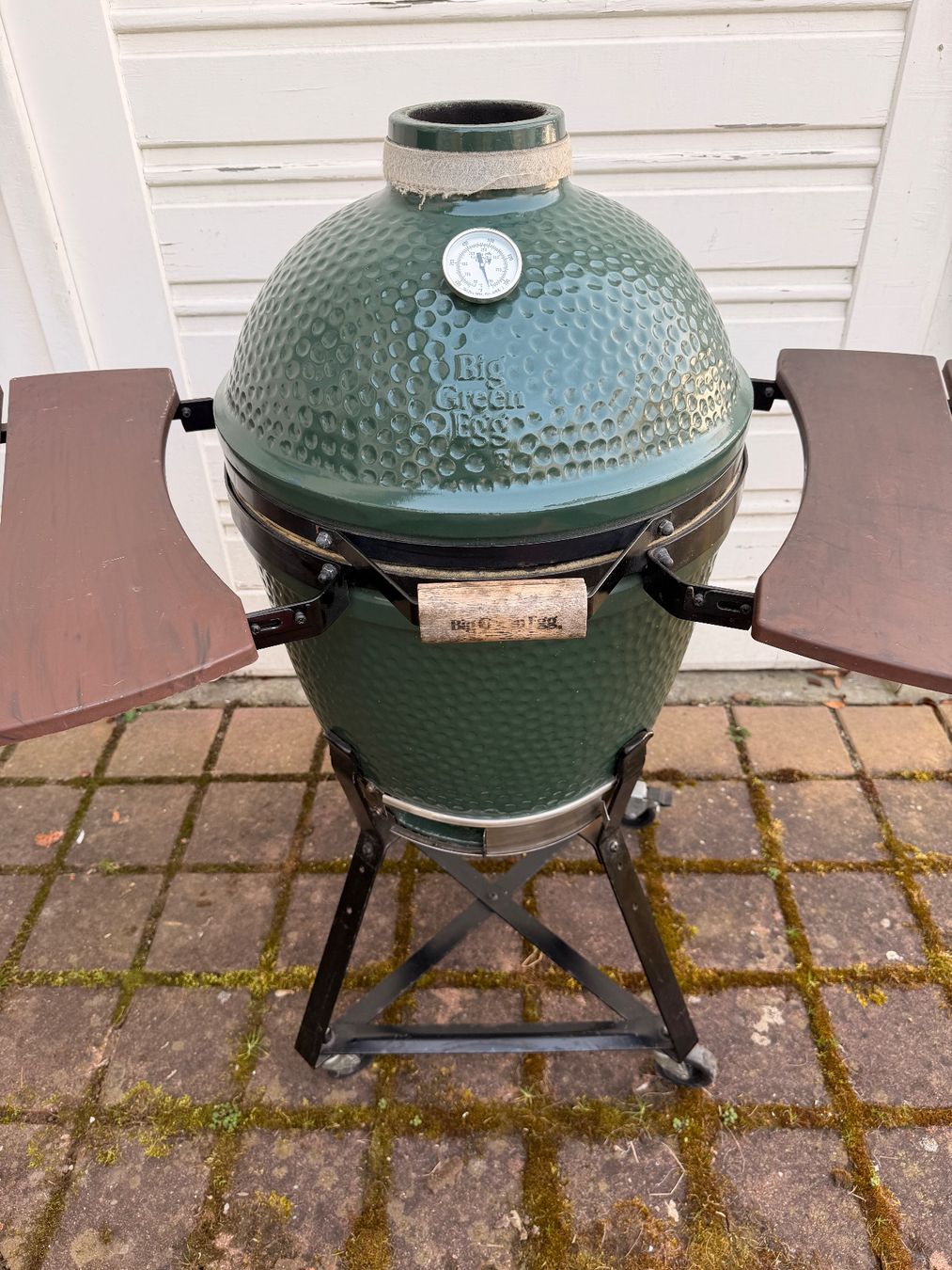 Big Green Egg Griglie: Big Green Egg medium Inkl. Zubehör & Abdeckung! – Usato da Aarau venduto da Logo-Aarau 2
