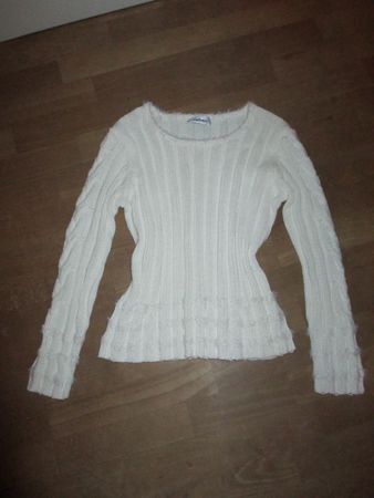 Weisser Pullover mit flausch