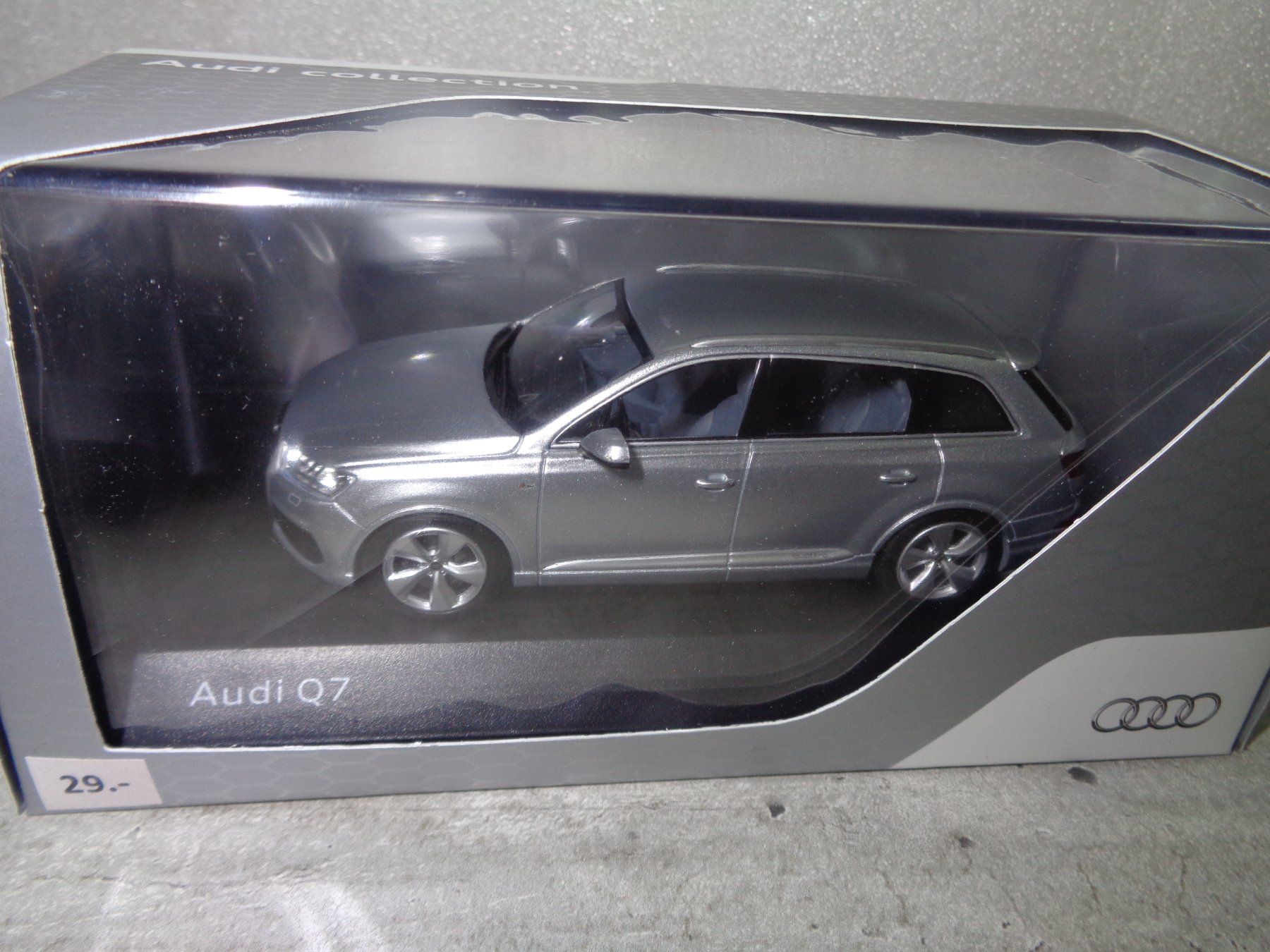 Audi Modellini d'auto: Spark 1:43 Audi Q7 – Nuovo e nell'imballaggio originale da Reconvilier venduto da rallycar 3