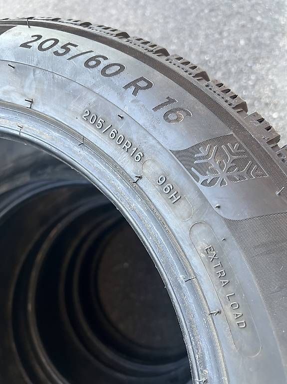 Altro in Scrittura & Disegno: 205/60/16 Michelin Winterreifen  – Usato da Frasnacht venduto da nobloff 1