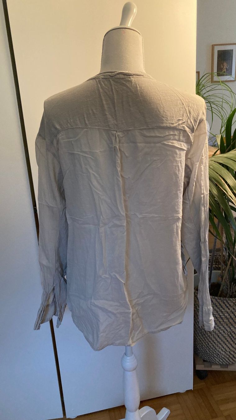 Nile Blusen: Nile Shirt Bluse M, creme – Gebraucht aus Hombrechtikon von star8888 2