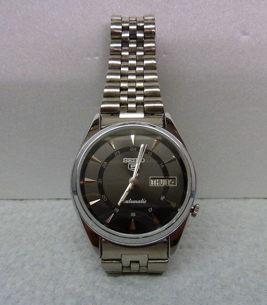 Seiko Orologi: Vintage Seiko 5 Black Dial Day-Date Automatic – Usato da Dottikon venduto da Floppidogg77