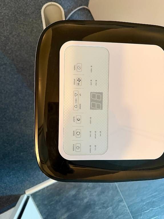 Condizionatori: Neuwertiges mobiles Klimagerät – Usato da Belp venduto da Kulturmanager 1