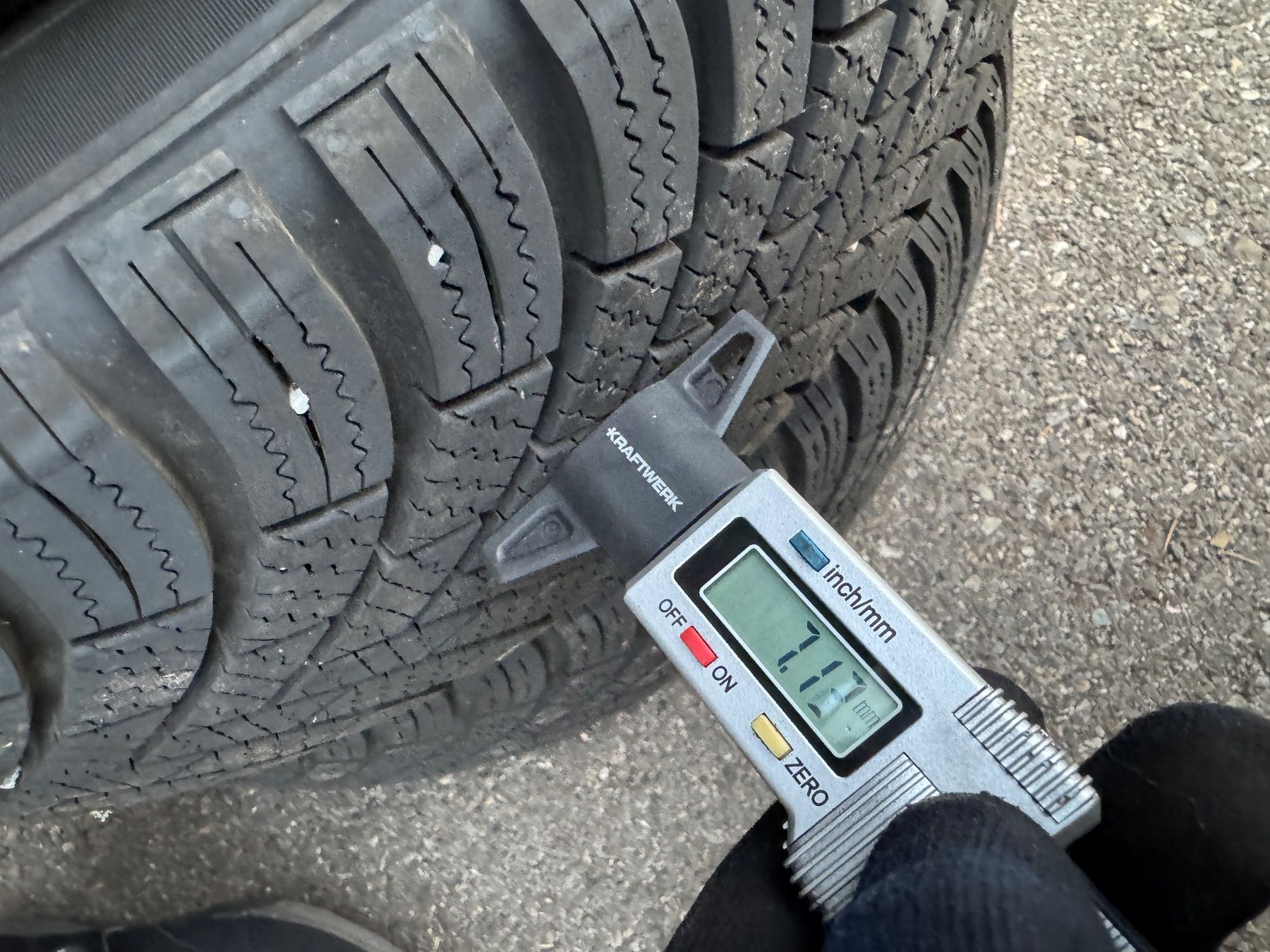 Nexen Pneumatici & Ruote complete: 185/60R15 – Usato da Widen venduto da Dinero02 7