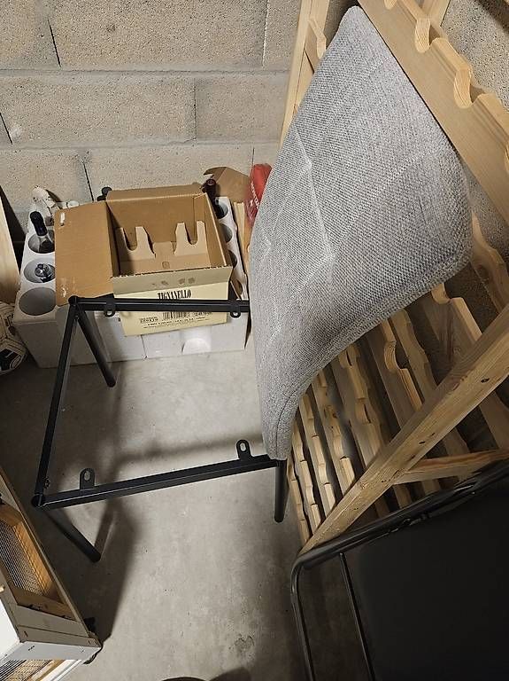 Sedie: 4 chaises grises neuves – Usato da Lavigny venduto da ghi_ml6g 1