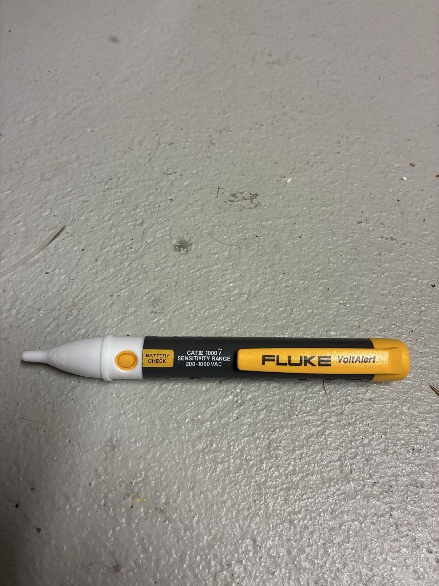 Fluke Messen: FLUKE VoltAlert – Neu (gemäss Beschreibung) aus Holziken von dar_v66p