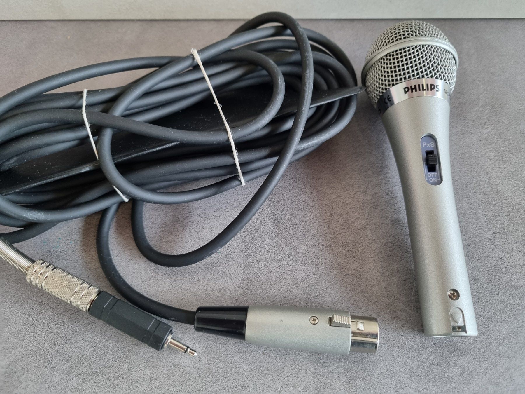 Philips Microfoni: Philips Mikrofon SBC MD690 mit Kabel – Usato da Lenzburg venduto da freedomky 3