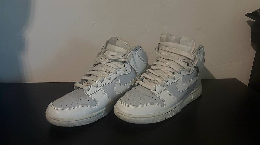 Herrenschuhe: Nike Schuhe grau Grösse 41 – Gebraucht aus Schaffhausen von silas.
