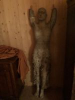 Künstler Figur aus Polyerster. Arme fehlen.  Dekorationsstüc
