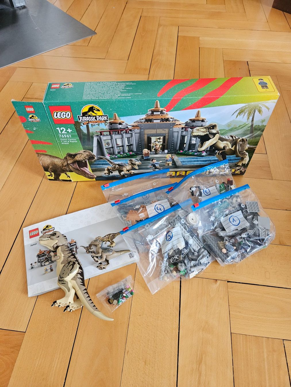 Lego Baukästen: LEGO 76961 Visitor Centre : T. rex & Raptor Attack – Gebraucht aus Glovelier von guinness06 1