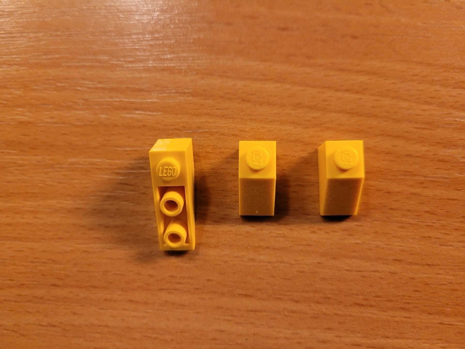 Lego Baukästen: Lego Steine 3 gelbe Stück – Gebraucht aus Payerne von tintin08