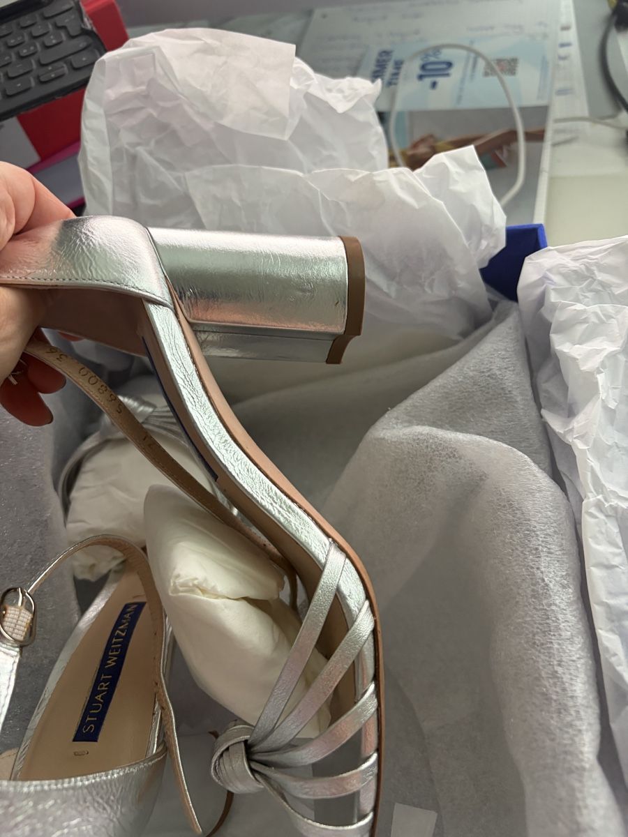 Stuart Weitzman Damenschuhe: Stuart Weitzman Sandalen Silber Grösse 36 gebraucht – Gebraucht aus Hüttikon von Nra21 3