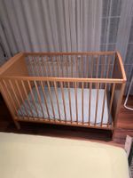 Kinderbett aus Holz