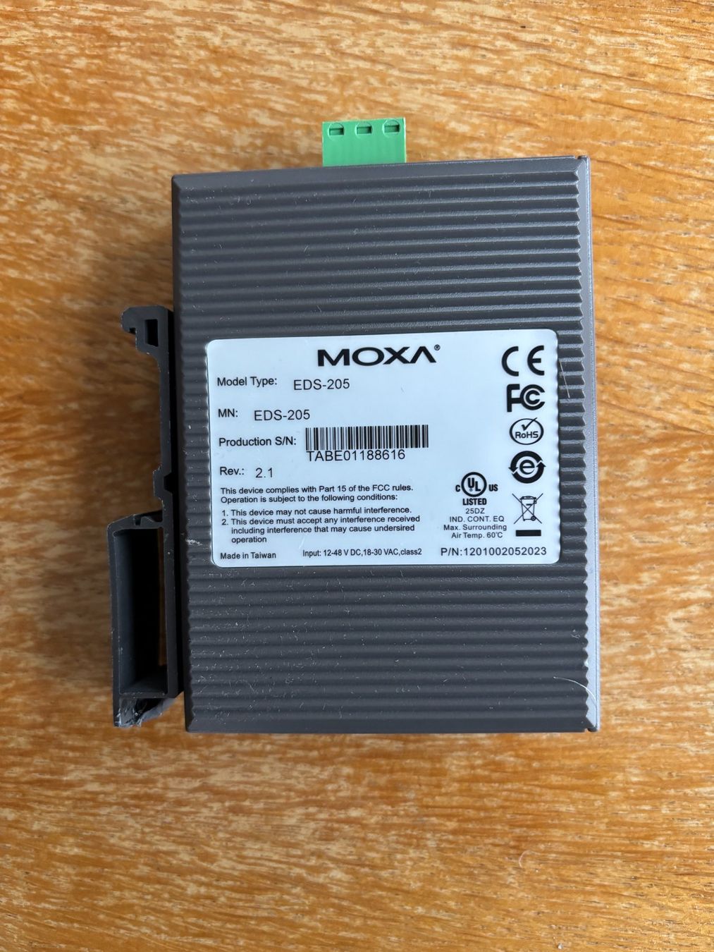 Hub & Switch: Industrieswtich MOXA – Usato da Biberist venduto da Oberwald45 3