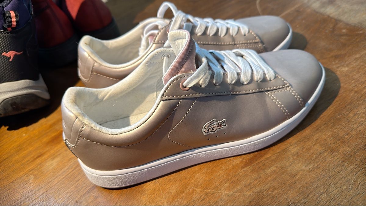 Lacoste Scarpe da donna: Sneaker Damen Grösse 39, Marke Lacoste – Usato da Muolen venduto da Spamshielded