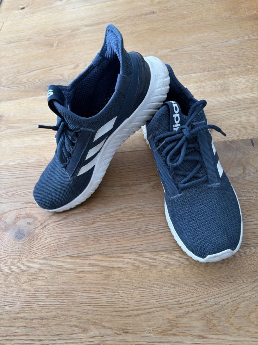 Adidas Herrenschuhe: Adidas Sneaker – Gebraucht aus Davos Platz von boom62 1