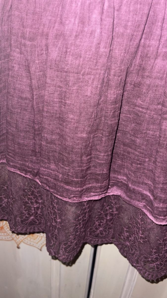 Vestiti: Dunkelviolettes Kleid mit Spitze, – Usato da Bützberg venduto da dan_jhn9 1