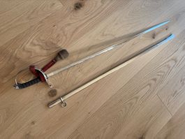 Säbel mit Gravur und Scheide