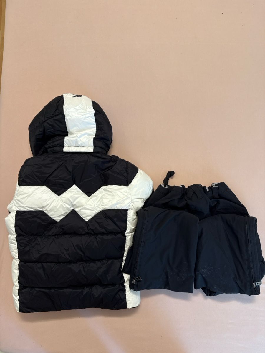Bogner Lotti & Set di vestiti: Bogner Ski Jacket and Pants Set, Size M - Stylish! – Usato da Meilen venduto da babanova 1