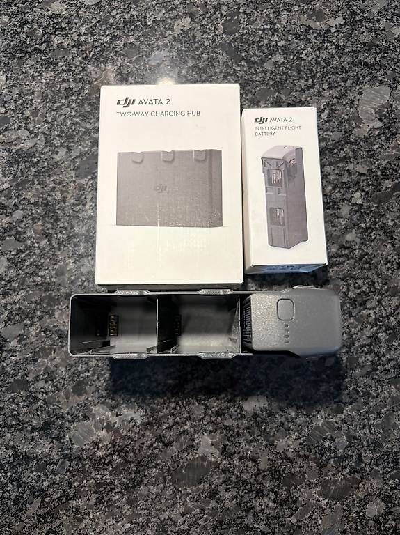 DJI Batterie, Caricabatterie & Alimentatori: DJI Avata 2 intelligenter Flugakku plus Ladehub – Usato da Gipf-Oberfrick venduto da Jobo99 2