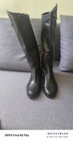 Bottes cuir noir Cosmo Paris pointure 37 avec clous dorés