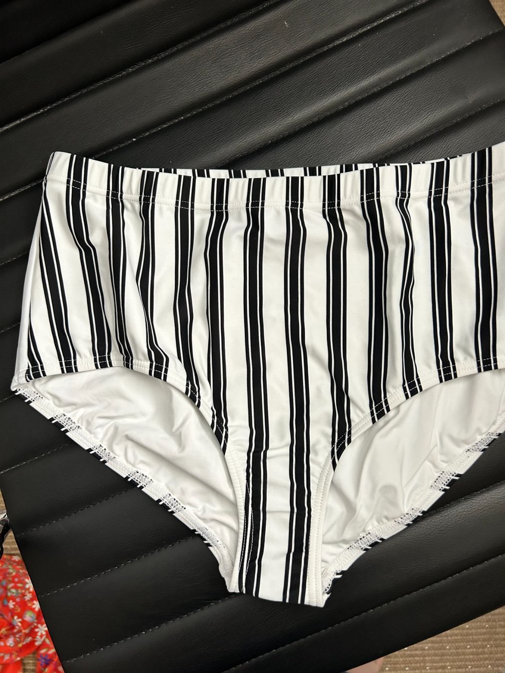 Costumi da bagno & Bikini: Cynthia Rowley striped bikini L  New – Nuovo (secondo la descrizione) da Itingen venduto da bra_c7hw 1