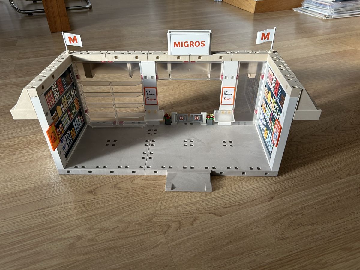 Playmobil Giocattoli: Playmobil Migros Einkaufsladen – Usato da Hagendorn venduto da Rap 1