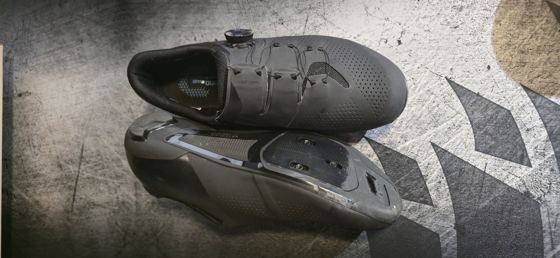 Scarpe da uomo: Rennveloschuhe Shimano RC302 schwarz – Usato da Ennetmoos venduto da Bricks_and_more 1