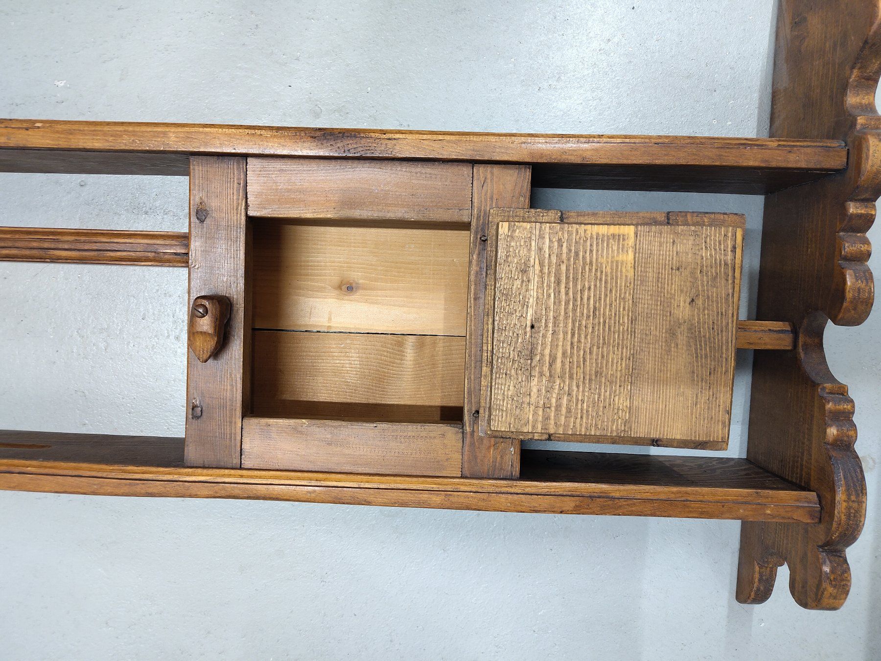 Regale: Regal / hängendes Sideboard – Gebraucht aus Ronco sopra Ascona von ghurli 1