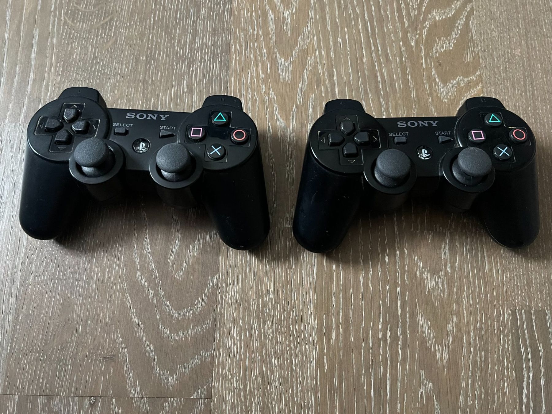 Sony Console: PS3 PlayStation 3 Slim Console + 2 Controllers + 1 Game – Usato da Rivera venduto da poweradem05 6