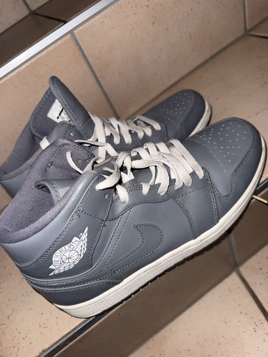 Jordan Chaussures hommes: Jordan 1 mid – D'occasion à Crissier par Body-Jonat
