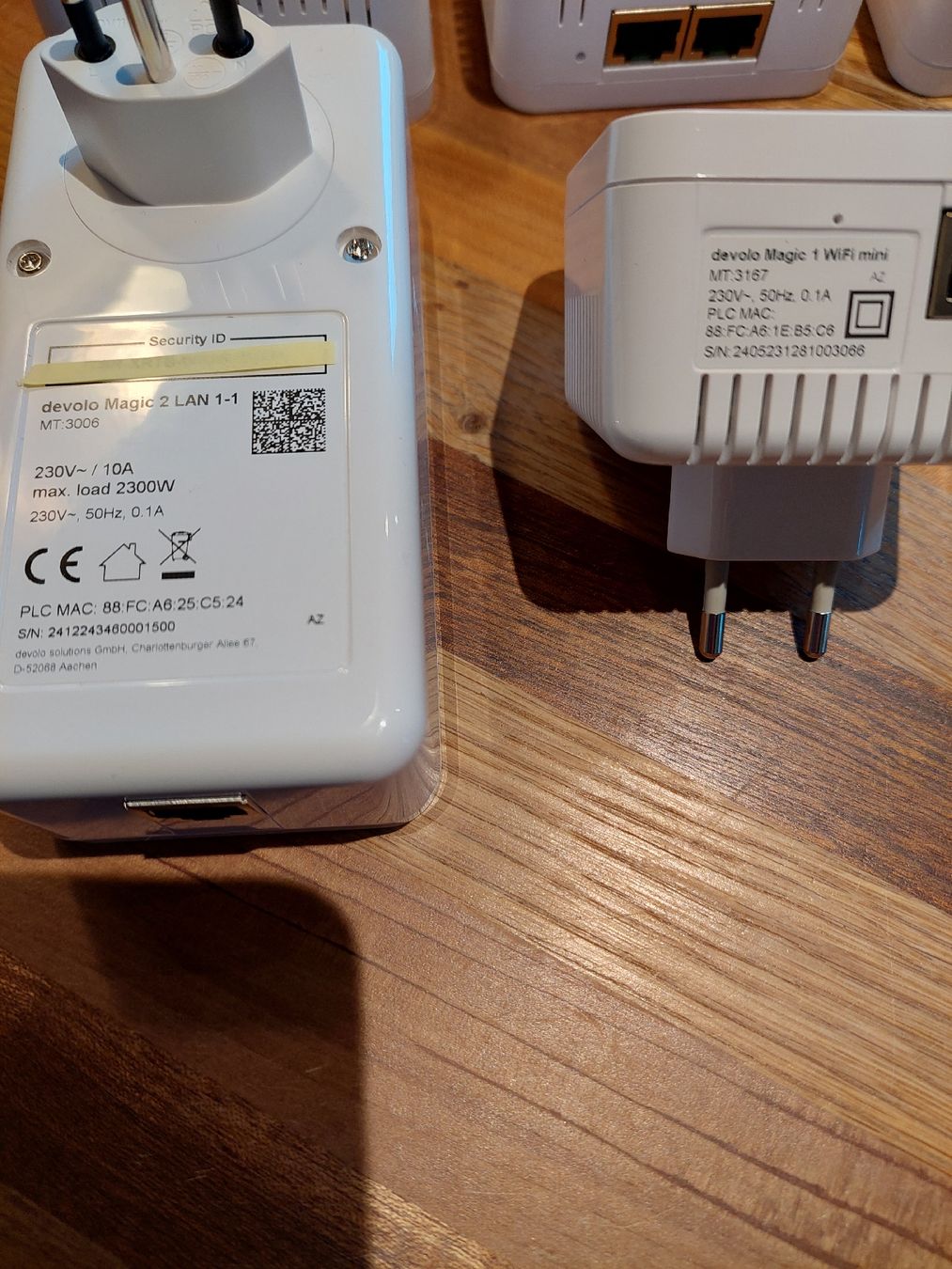 Devolo Laufwerke & Adapter: Devolo Magic 1 und 2 – Gebraucht aus Au / ZH von Kiowa 5