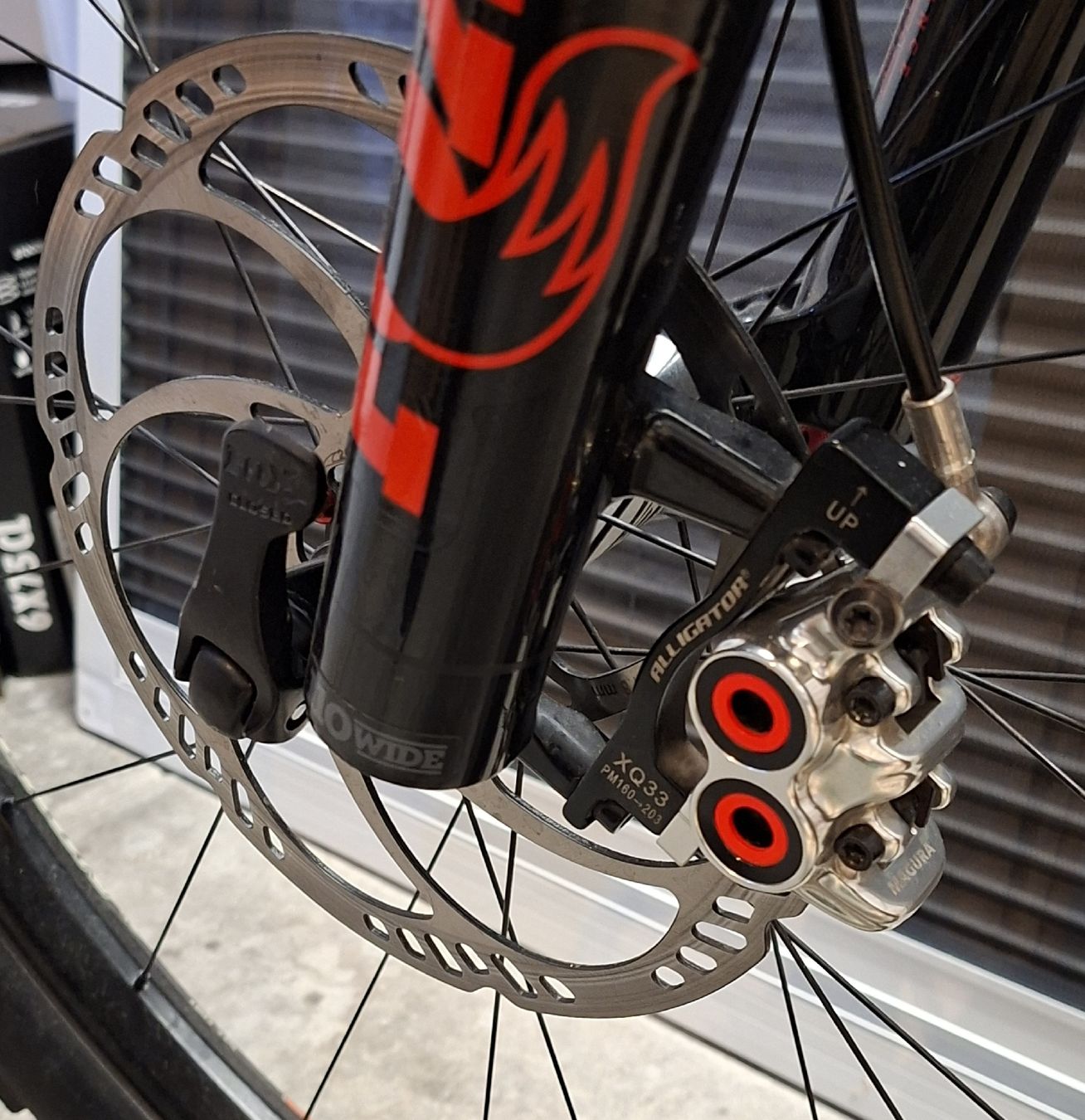 Specialized Vélos: Fully SPEZIALIZED Stumpjumper FSR – D'occasion à Salmsach par indominik 3