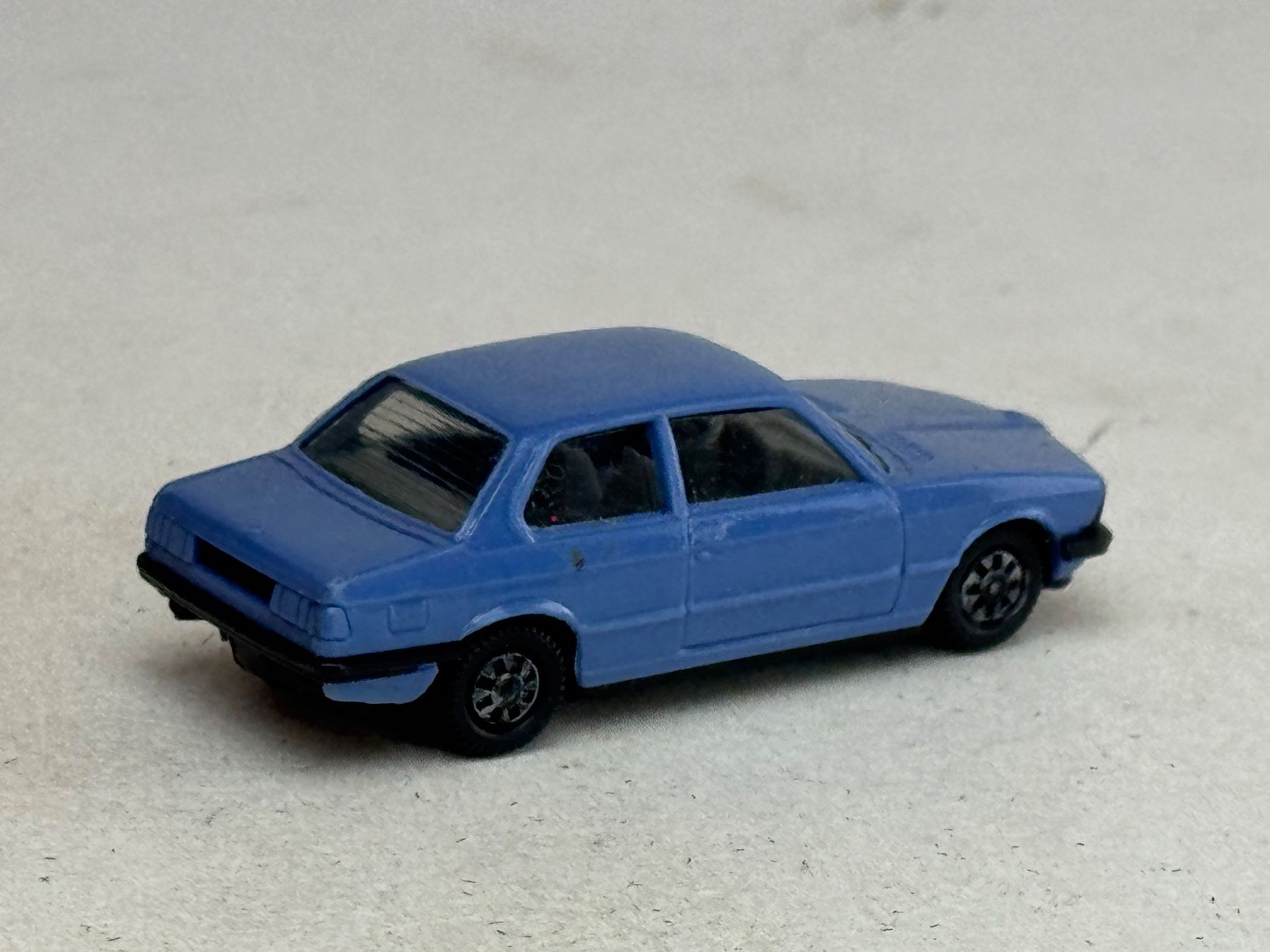 Herpa Modellini d'auto: VE- Herpa BMW 323 i hellblau – Usato da Elm venduto da Wikmtz 1