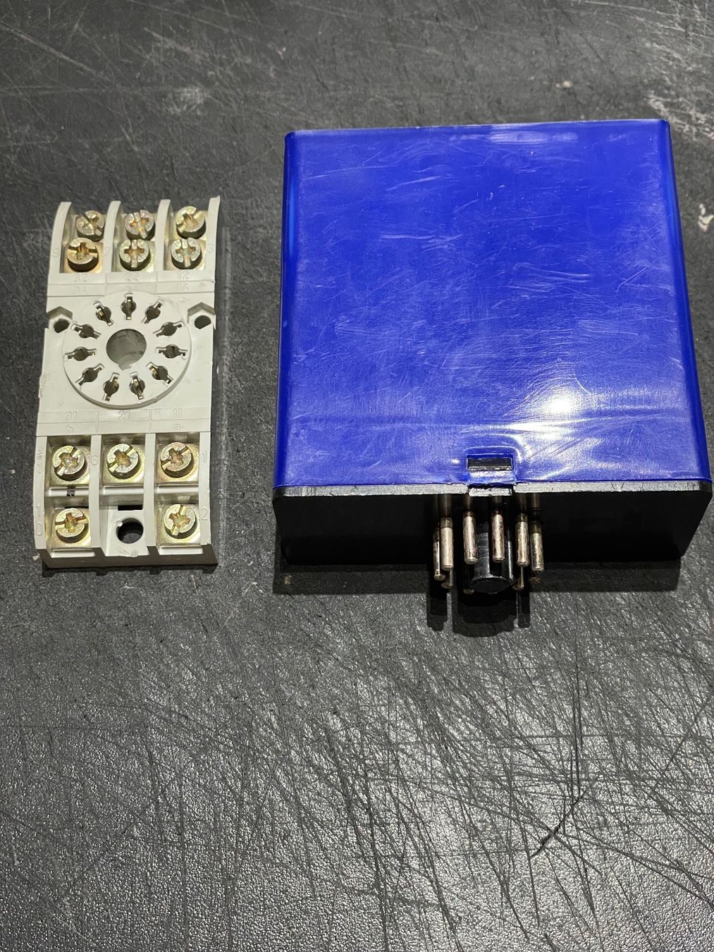 Altro Materiale elettrico: Gilgen F5000 Funkempfänger – Usato da Worb venduto da Peppebatta 1