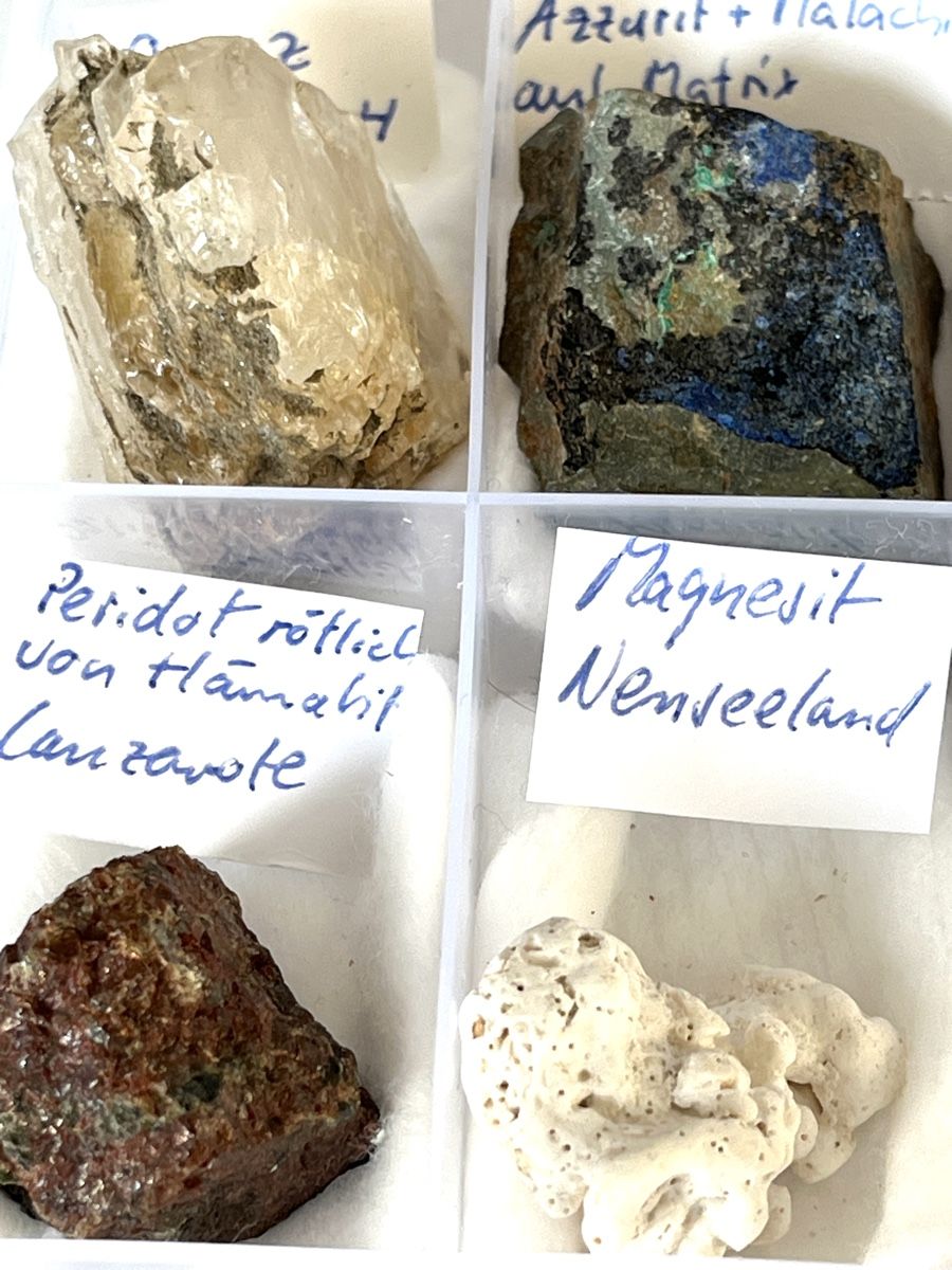 Mineralien & Heilsteine: Interessante  Mineraliensammlung! – Gebraucht aus Uster von Arrayo 3