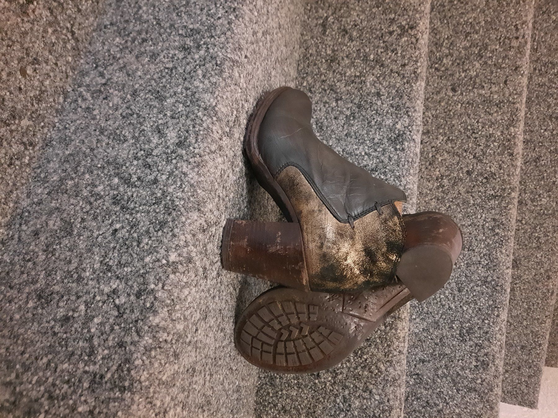 Scarpe da donna: Leder Stiefel gr.38 – Usato da Niederwil AG venduto da marciag 3