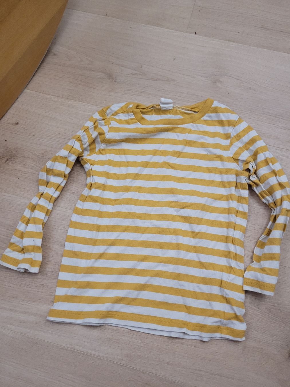 Pullover & Sweatshirts: pulli Gr. 98 – Gebraucht aus Lupsingen von sta_wgg5