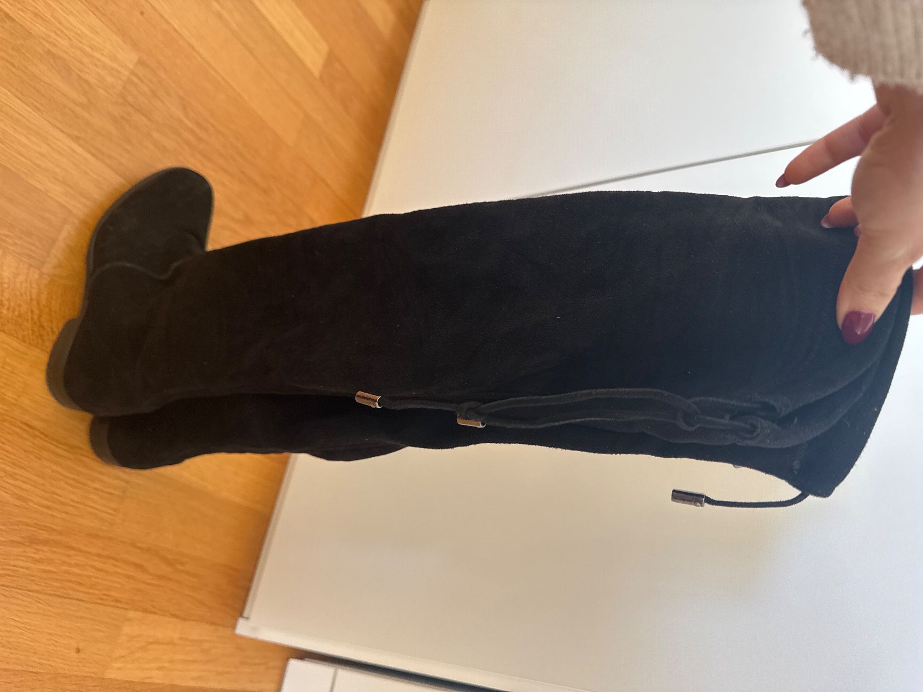 Scarpe per cavalli: Long boots (camoscio) black – Usato da Biel/Bienne venduto da Clau____dia95 1