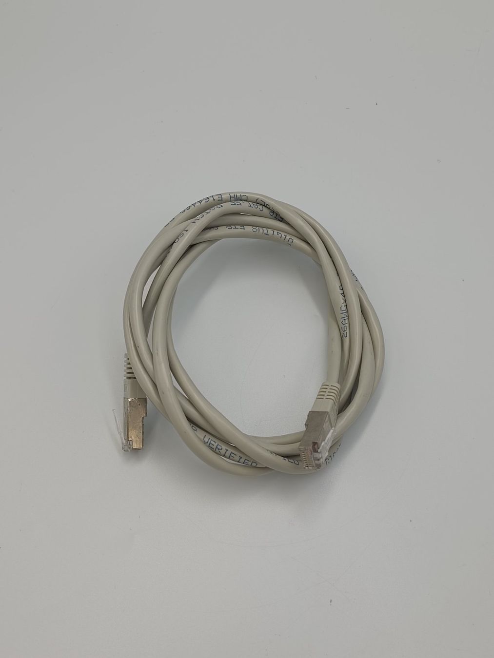 Cavi: LAN Patchkabel Cat 5e 2m Gigabit – Usato da Schlieren venduto da 2nd-Life