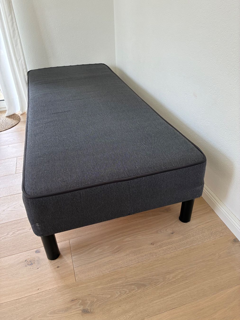 Letti: Einzelbett - Boxspringbett – Usato da Forch venduto da waldschulweg