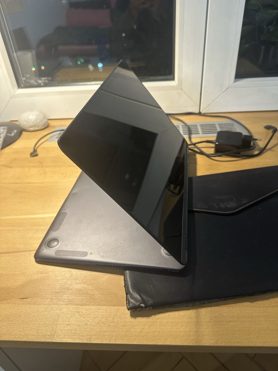 Asus Notebook: ASUS Zenbook Pro 2018 – Usato da Zürich venduto da justus_grabowsky 4