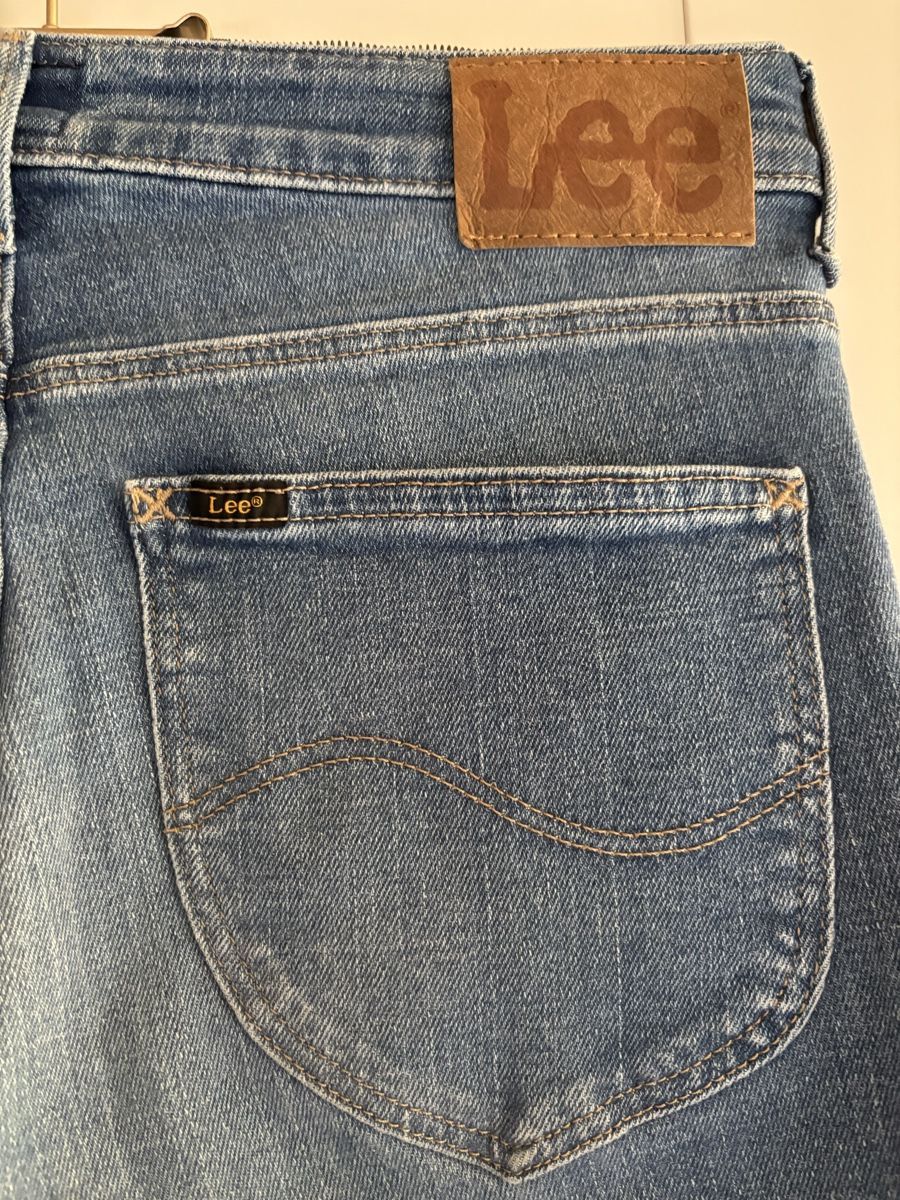Lee Jeans: Lee, Jeans, boot cut, W28 L29 – Nuovo (secondo la descrizione) da Seftigen venduto da nadiineee