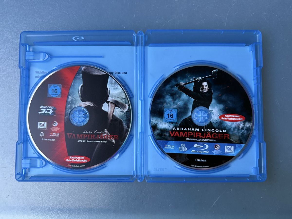 Tutti i DVDs: Blu-ray 3D "Abraham Lincoln Vampirjäger" – Usato da Oberried Brienz venduto da Chyara 2