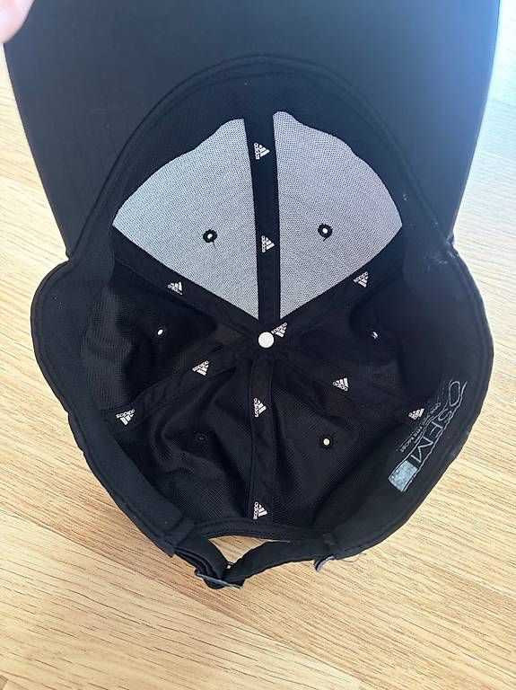 Adidas Hüte, Mützen & Caps: ADIDAS Baseball Cap schwarz unisex one size – Gebraucht aus Stäfa von Miranda_md 3