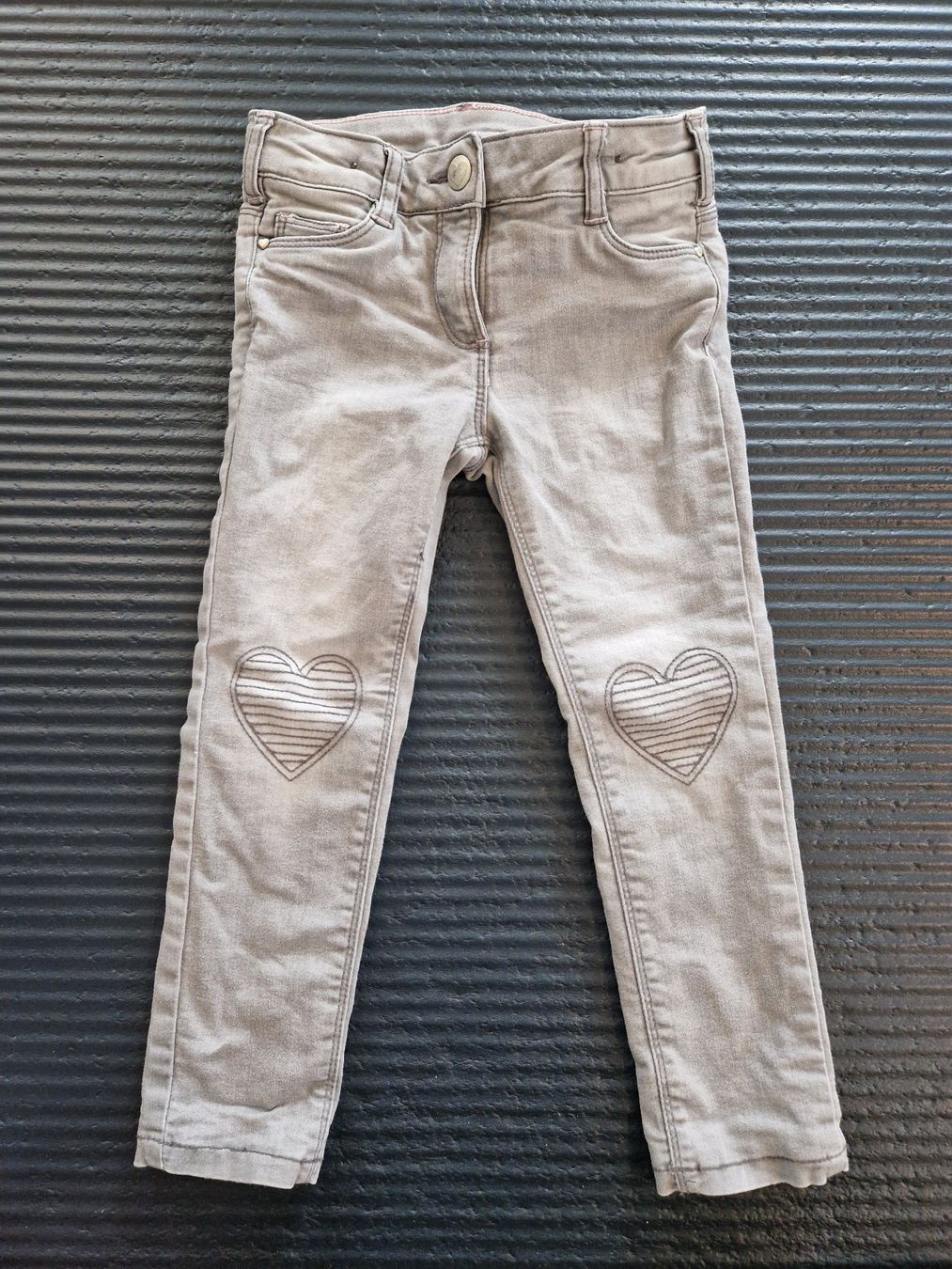 Pantaloni: Jeans Hose Winter, Gr. 104, Neuwertig – Usato da Glattpark(Opfikon) venduto da dememora