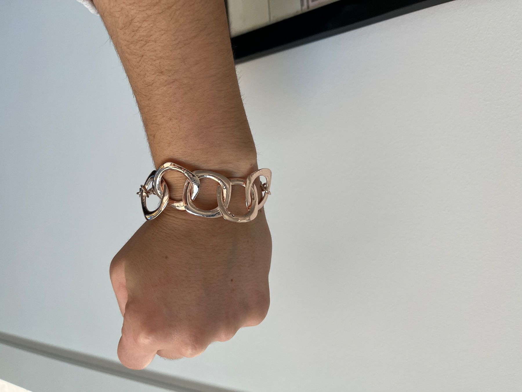 Bracciali & Braccialetti: Vendo bracciale metallico dorato. – Nuovo e nell'imballaggio originale da Mendrisio venduto da cost.del 1